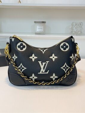 Black and White Crossbody Bag